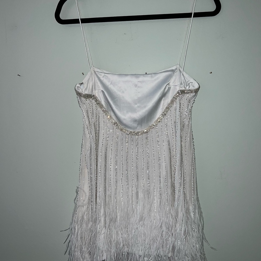 Retrofête White Sequin Feather Mini Dress - Picture 7 of 8